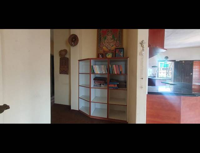 3 BEDROOM APARTMENT FOR SALE IN UMKOMAAS